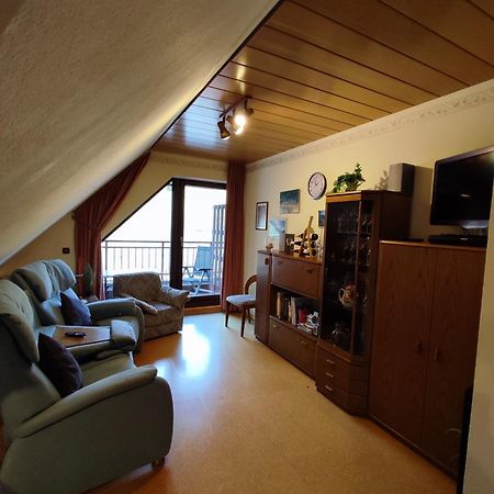 Panorama Oase Ferienwohnung Mit Blick Auf Mosel Und Reichsburg Cochem Exterior photo